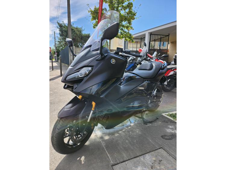 YAMAHA XP T-MAX 560 TECH MAX 2024 DARK MAGMA