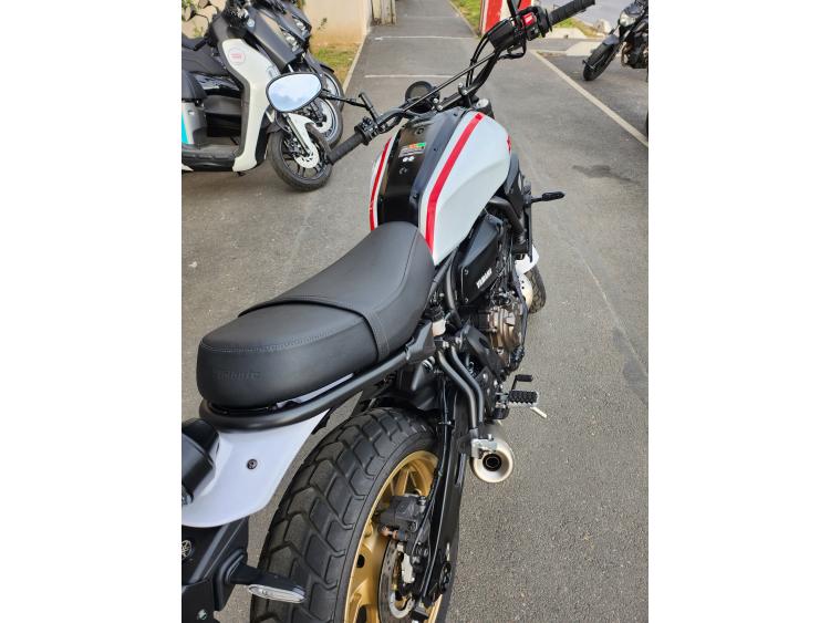 YAMAHA XSR 700 XTRIBUTE FULL PERMIS A 