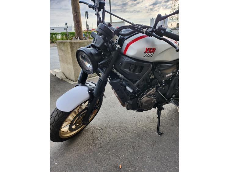 YAMAHA XSR 700 XTRIBUTE FULL PERMIS A 