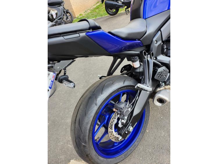 YAMAHA MT-07 35KW 2025 BLEU PERMIS A2 SHIFTER UP/DOWN