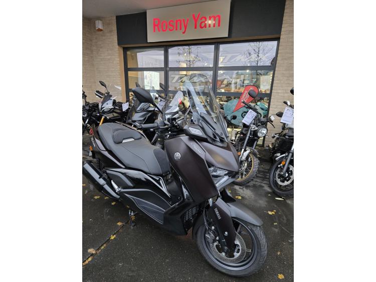 YAMAHA XMAX 300 Tech Max MAGMA PERMIS A2
