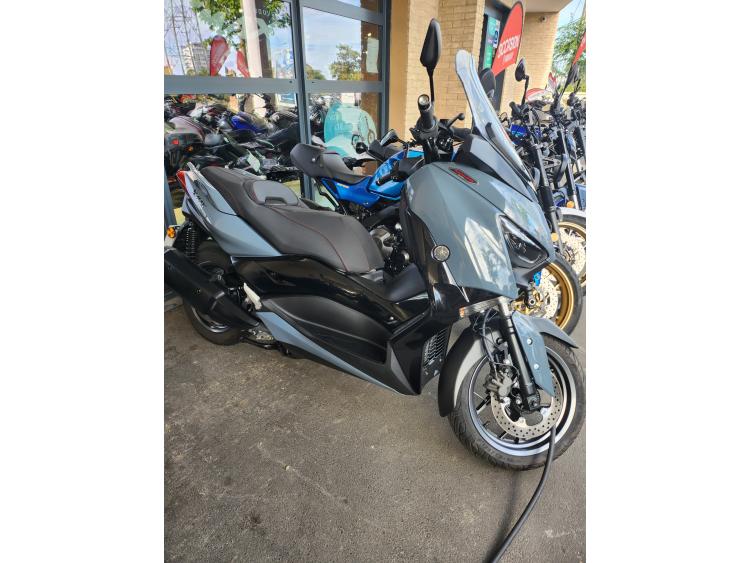 YAMAHA XMAX 300 Tech Max