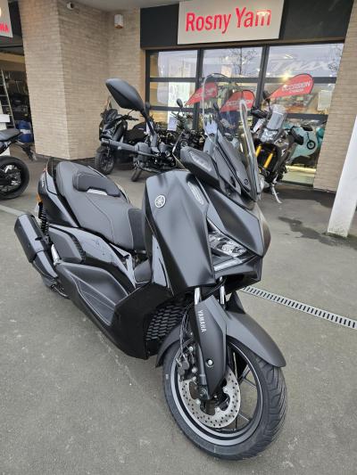 YAMAHA XMAX 300 Tech Max MODELE 2024 PERMIS A2