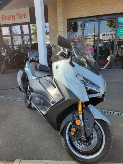 YAMAHA XP T-MAX 560 TECH MAX CERAMIC GREY 2025
