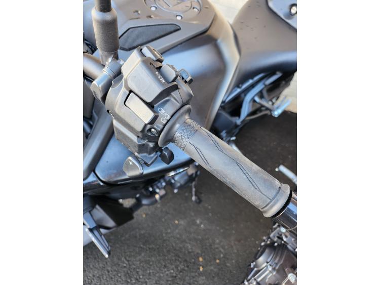 YAMAHA MT-09 2024 Y-AMT BOITE AUTOMATIQUE FULL BLACK
