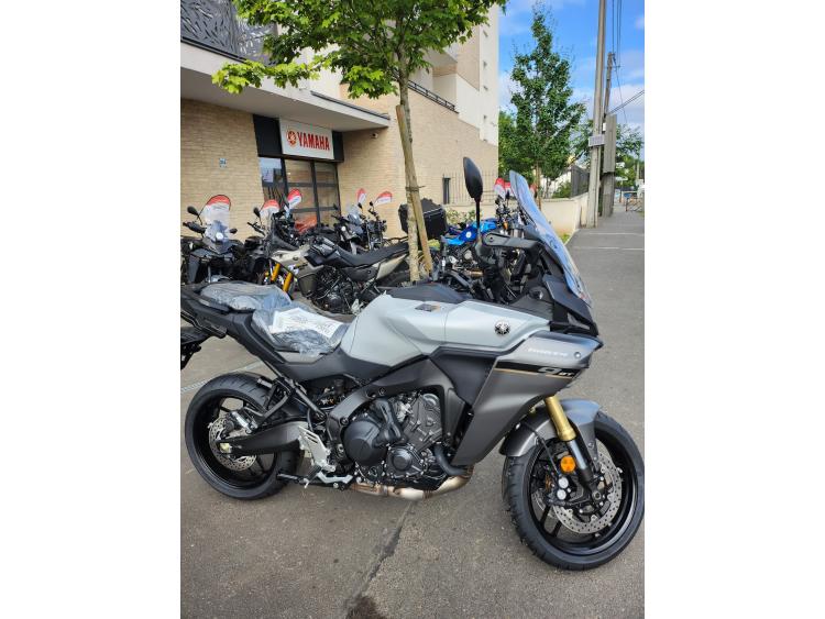 YAMAHA MT-09 TRACER 900 GT AVEC VALISES BOITE Y-AMT AUTOMATIQUE