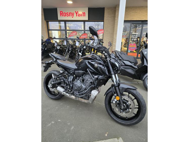 YAMAHA MT-07 (47.5CV)
