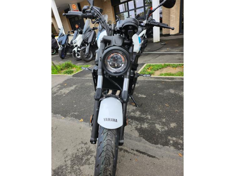 YAMAHA XSR 700