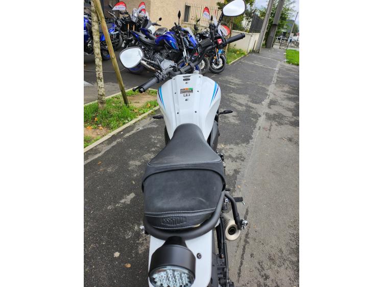 YAMAHA XSR 700