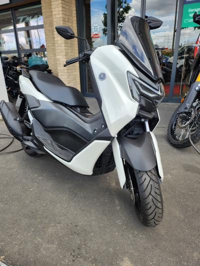 YAMAHA NMAX 125