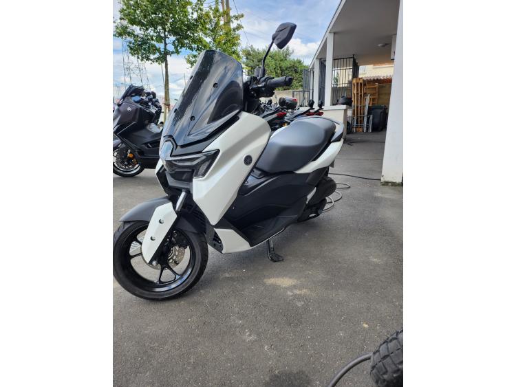 YAMAHA NMAX 125