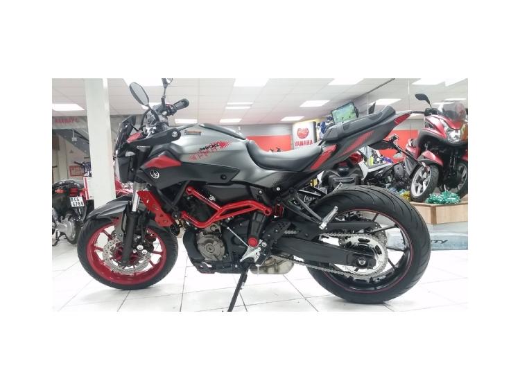 MT-07 MOTO CAGE